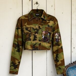 Camouflage Jacket with Sequin Detail 🌸NEW